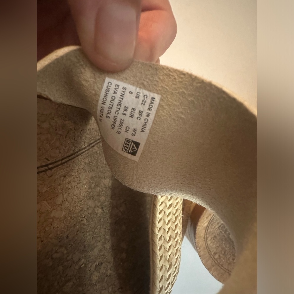 Marina Luna size 8 wedge sandal - Picture 3 of 5